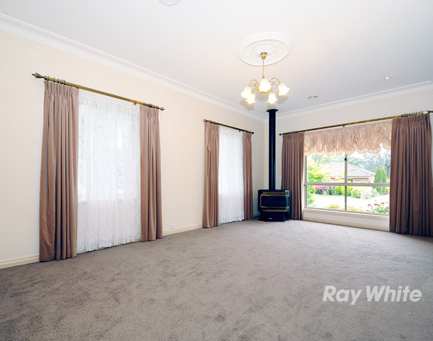 15 Warbler Court, Boronia VIC 3155