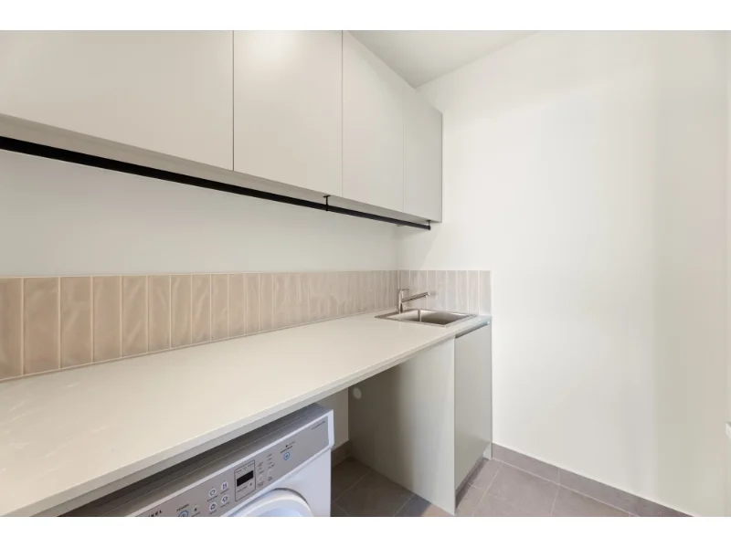 Additional image 10 of 202/20 Edmondstone Street, South Brisbane QLD 4101