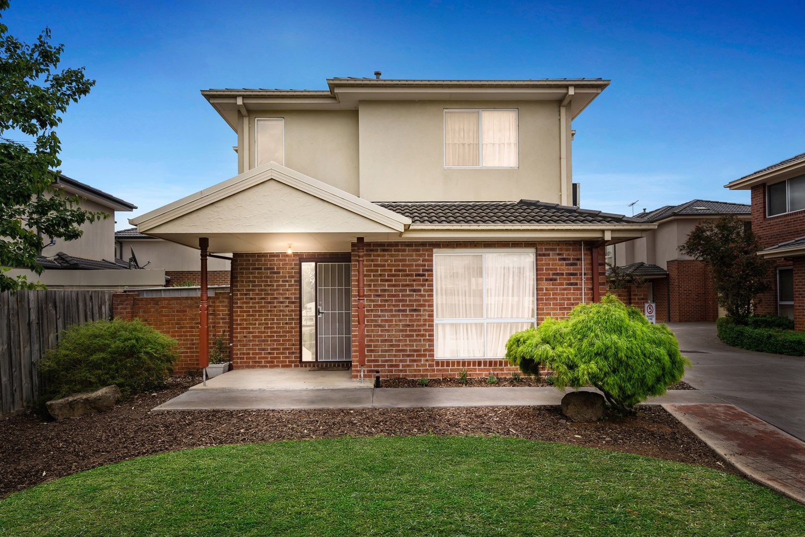 1/883 Plenty Road, South Morang VIC 3752, Image 0