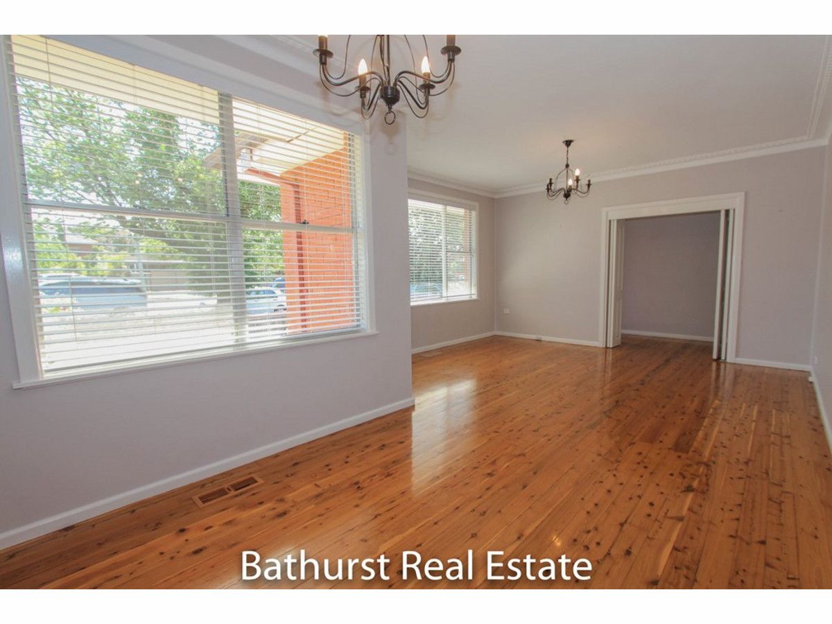 312 Piper Street, Bathurst NSW 2795, Image 2