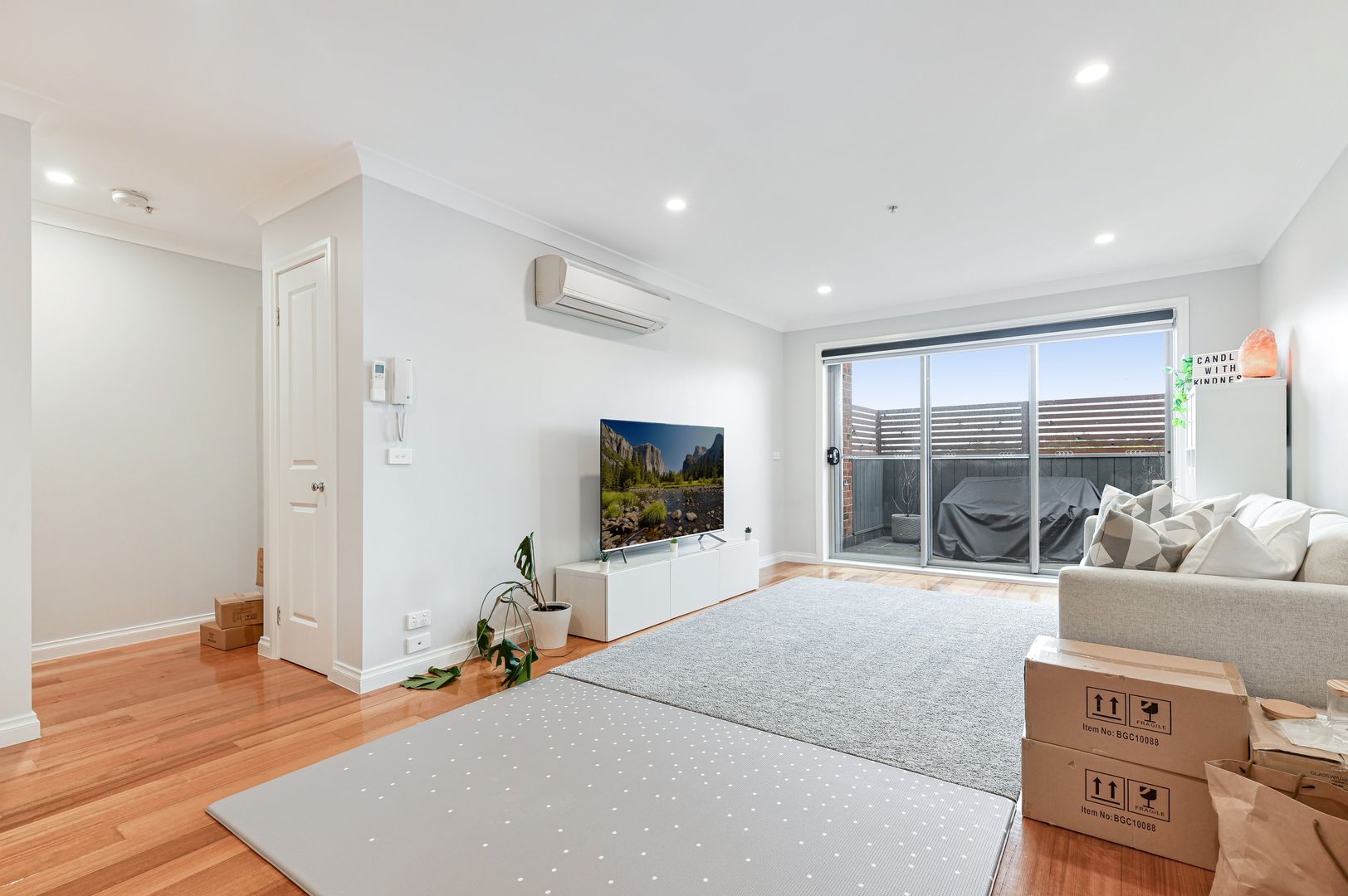 27/5-7 Alfrick Road, Croydon VIC 3136, Image 2