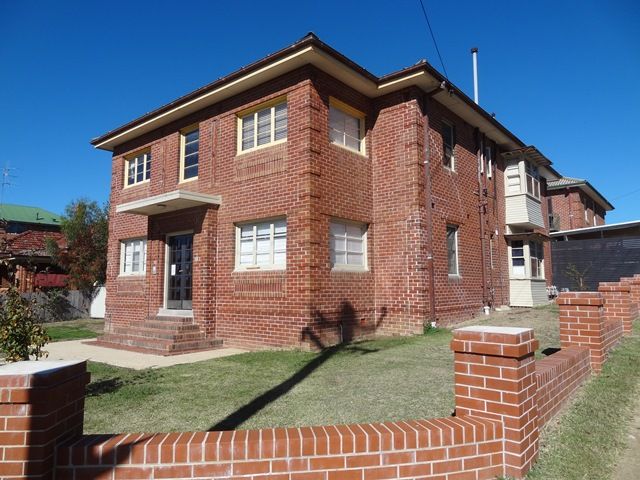 1 bedrooms Apartment / Unit / Flat in 3/106 Rocket Street BATHURST NSW, 2795