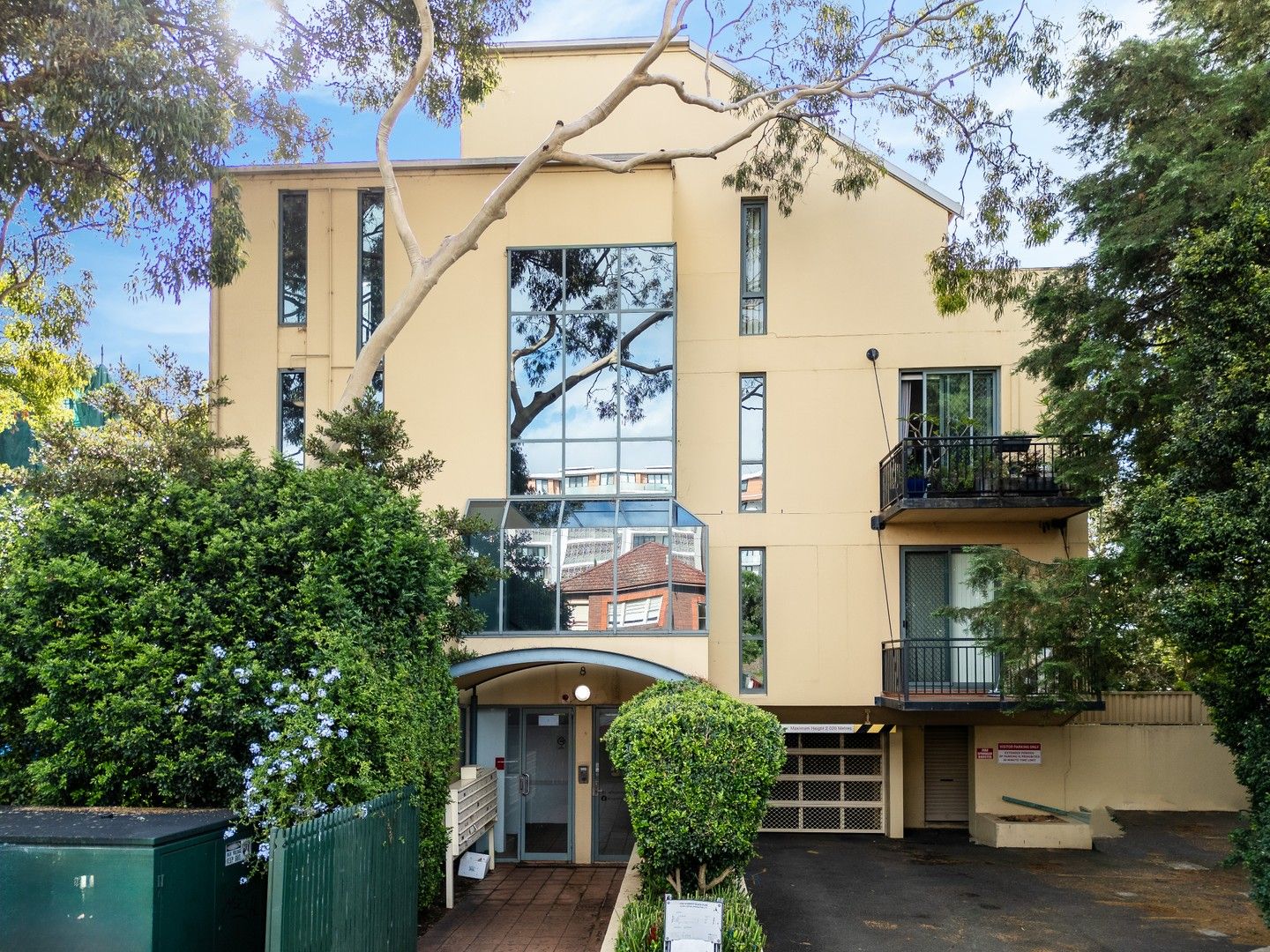 1 bedrooms Apartment / Unit / Flat in 21/8-10 Cavill Avenue ASHFIELD NSW, 2131