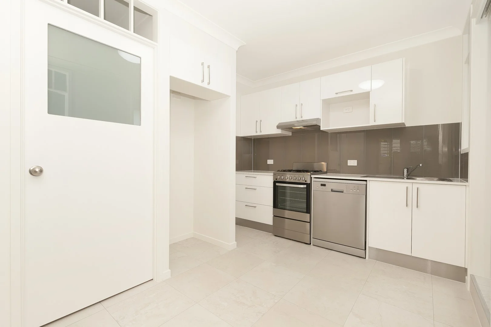 2/2 Backhouse Street, Kedron QLD 4031