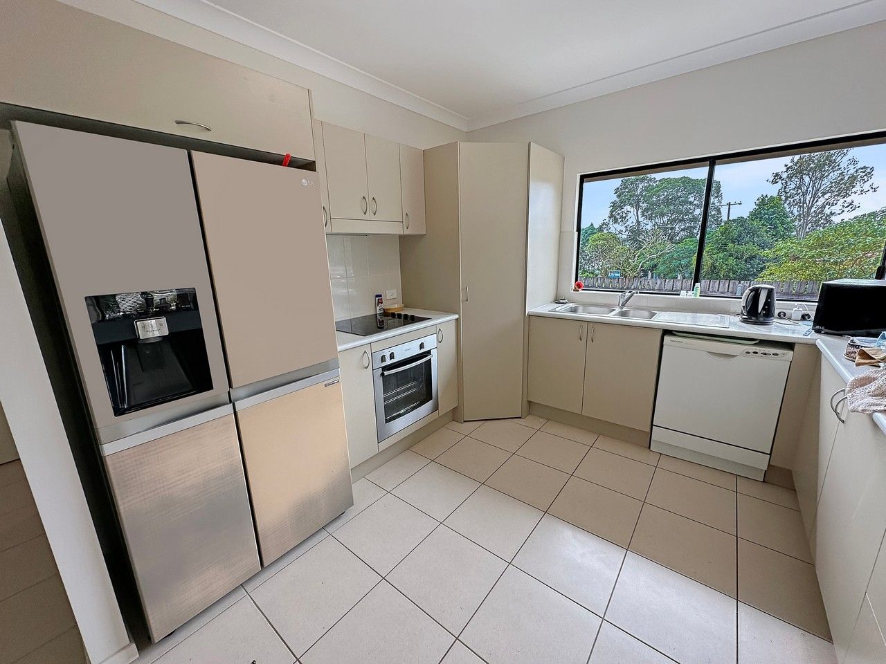 1/4 Mazlin Street, Atherton QLD 4883, Image 2