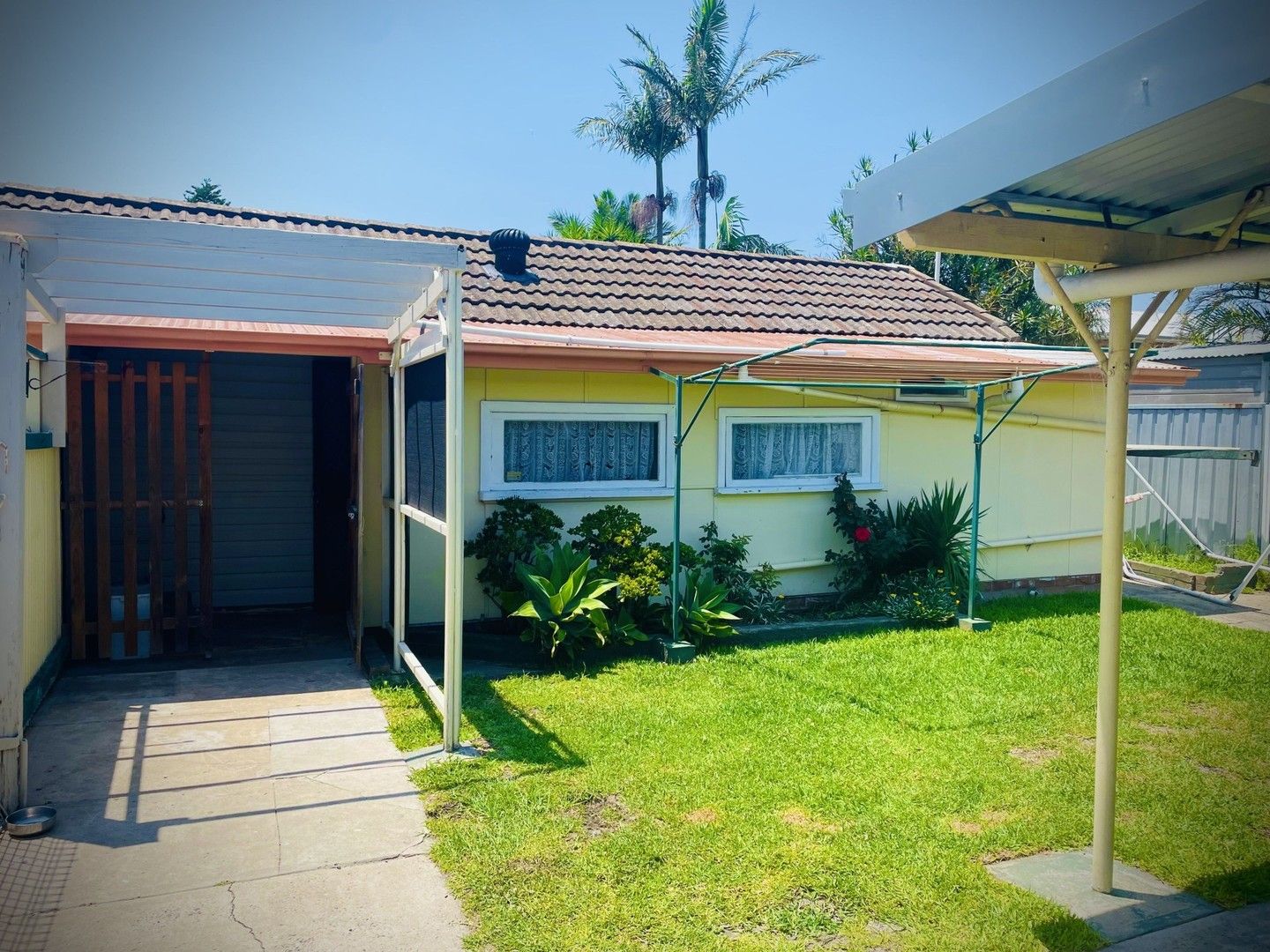 1 bedrooms Semi-Detached in  BELMONT SOUTH NSW, 2280
