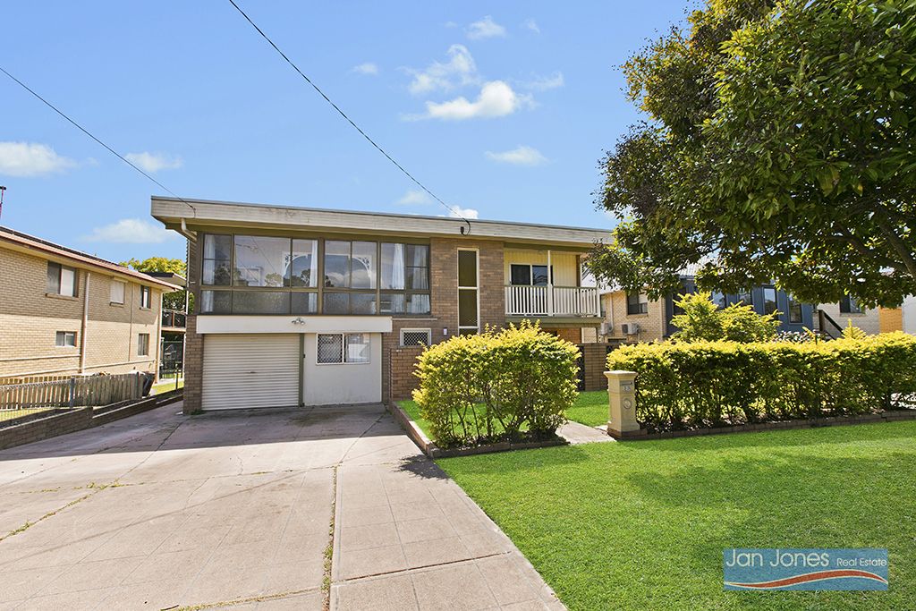 32 Aloomba Ct, Redcliffe QLD 4020, Image 1