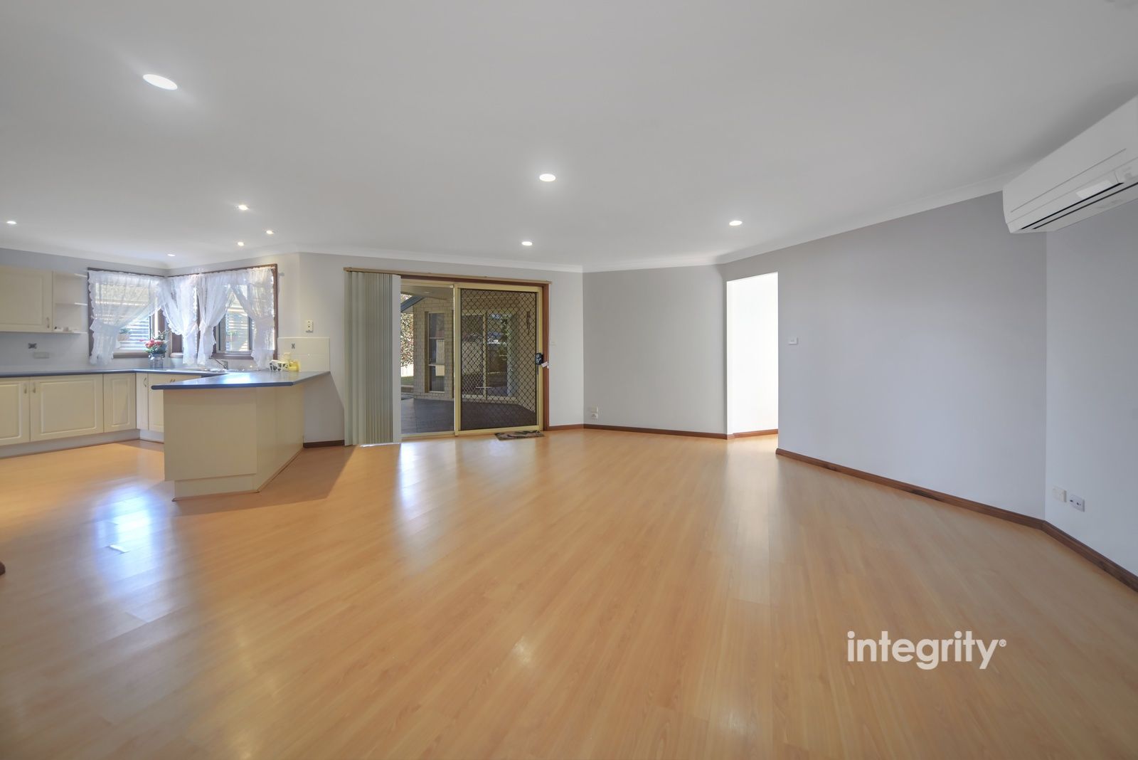 116 Rayleigh Drive, Worrigee NSW 2540, Image 2