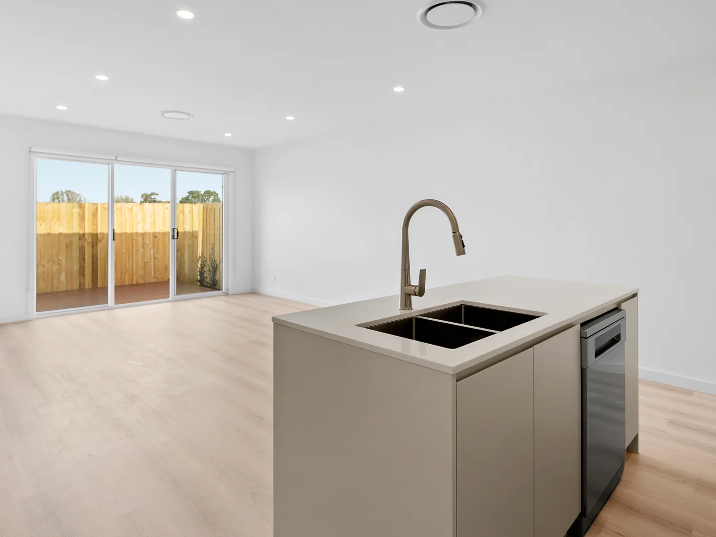 Additional image 8 of 15 Jessfield Terrace, Cranbourne East VIC 3977