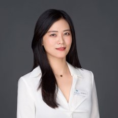 Jennifer Tu, Sales representative