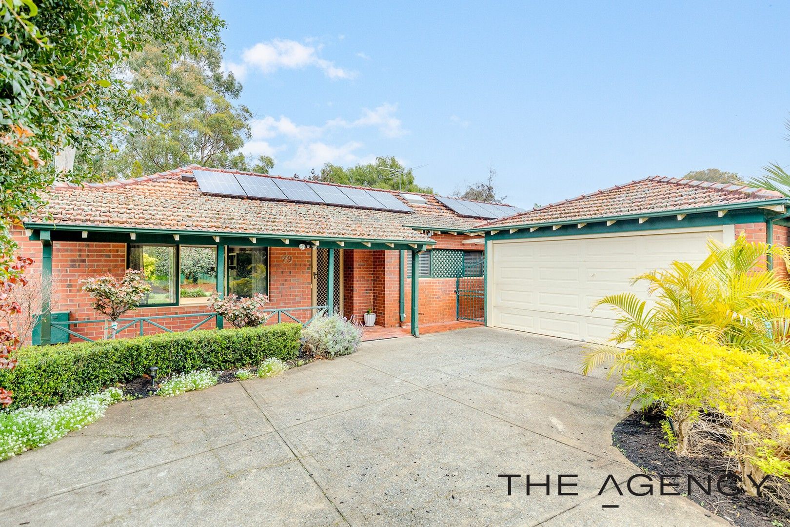 3 bedrooms House in 79 Regency Drive THORNLIE WA, 6108