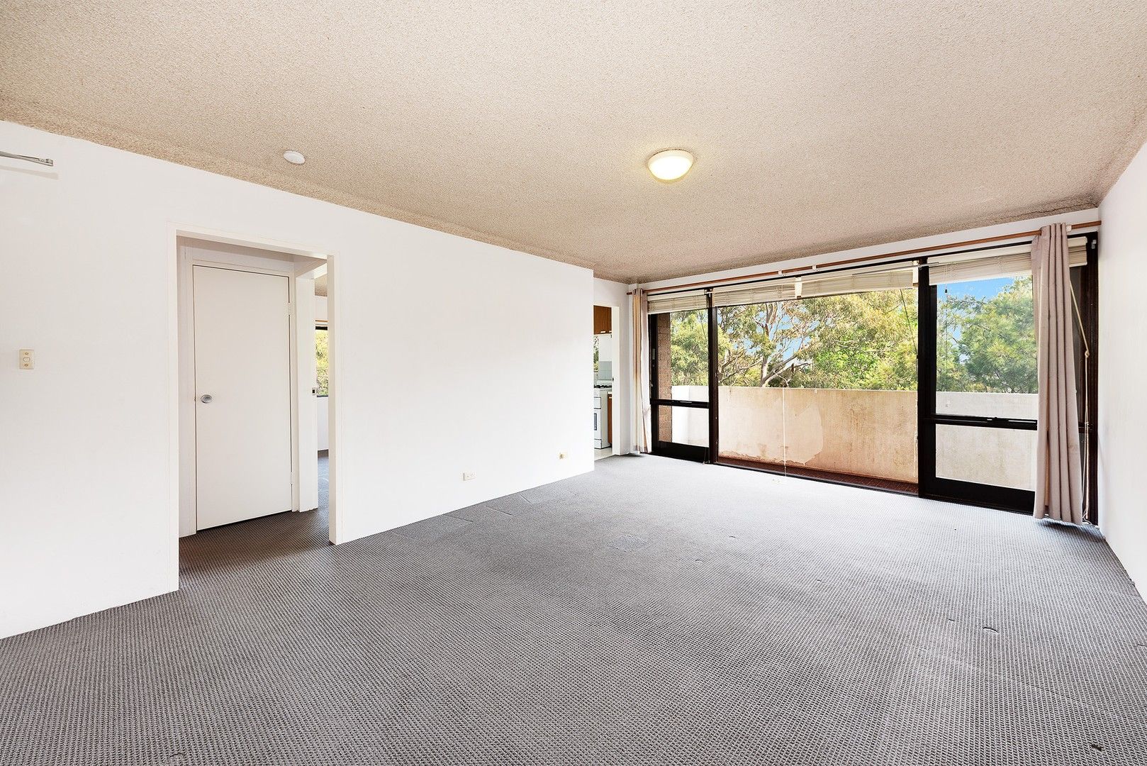 2 bedrooms Apartment / Unit / Flat in 81/38 Cope Street LANE COVE NSW, 2066