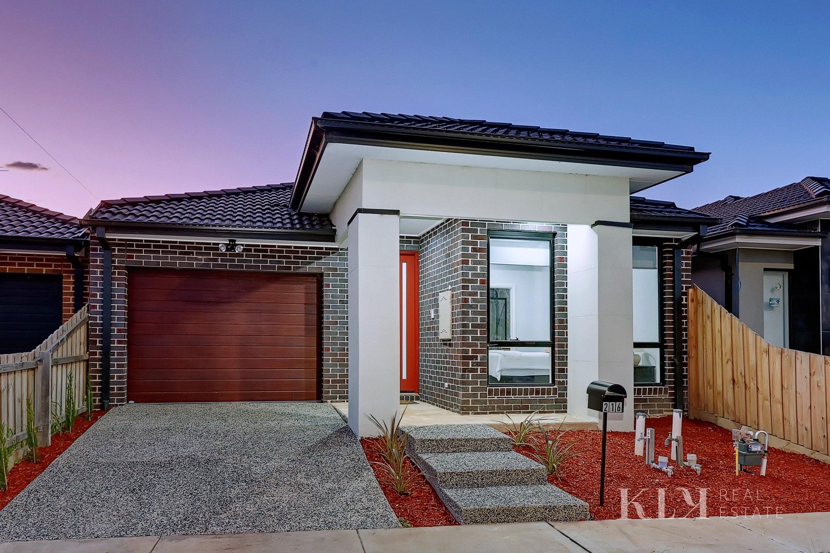 4 bedrooms House in 216 Brossard Road MICKLEHAM VIC, 3064