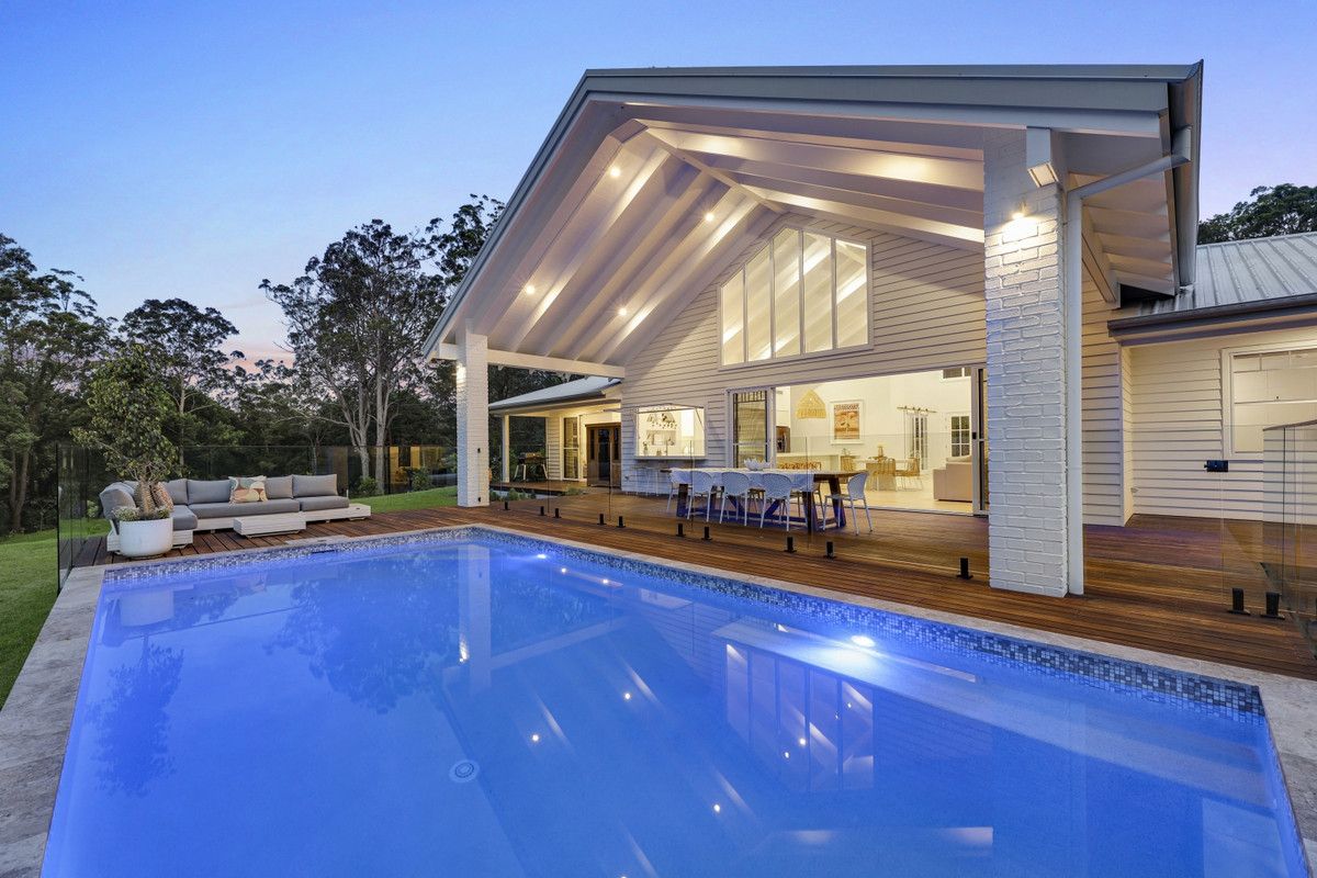 5 bedrooms House in 42 Koombahla Drive TALLEBUDGERA QLD, 4228