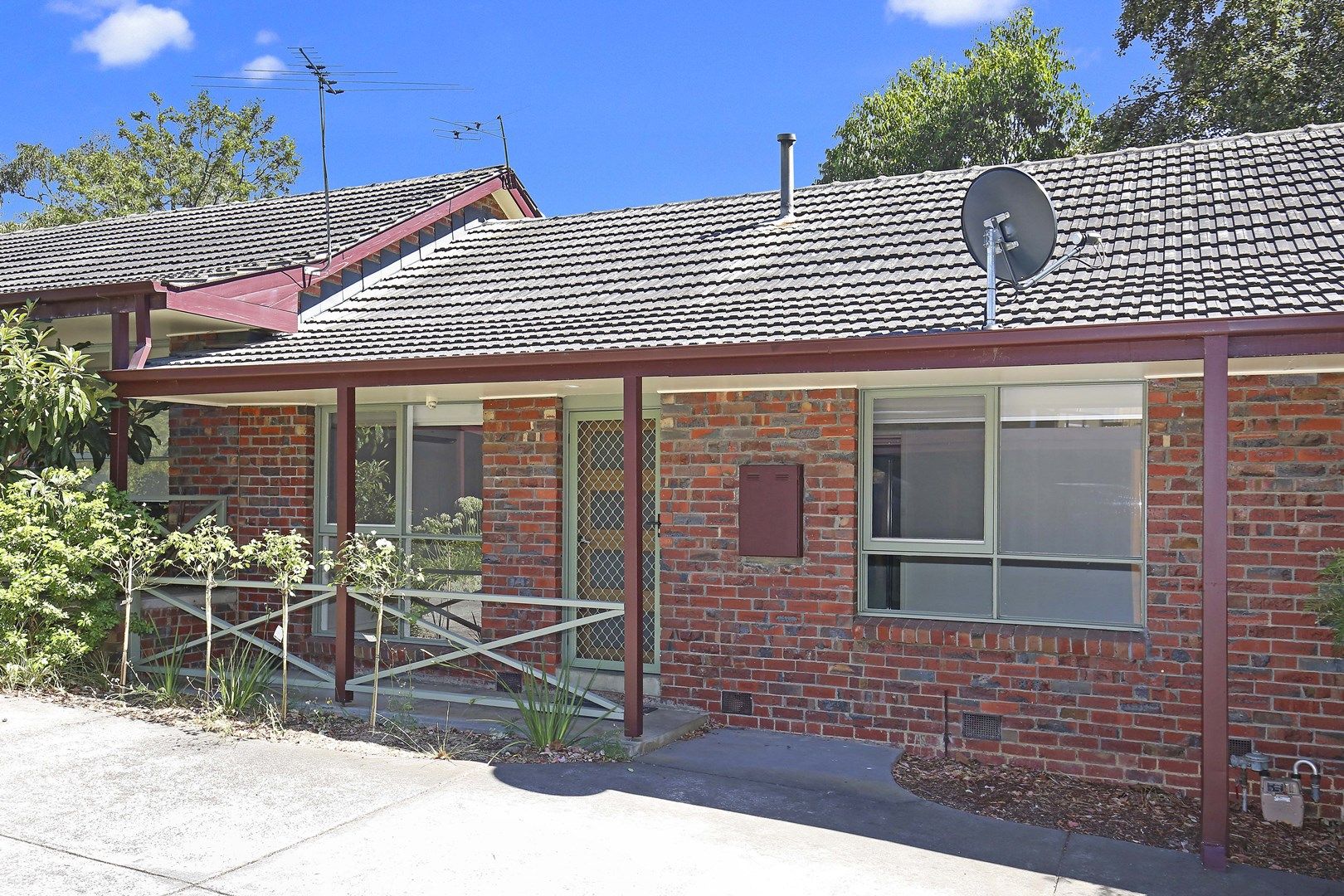 2 bedrooms Apartment / Unit / Flat in 3/94 Mountain View Road BRIAR HILL VIC, 3088