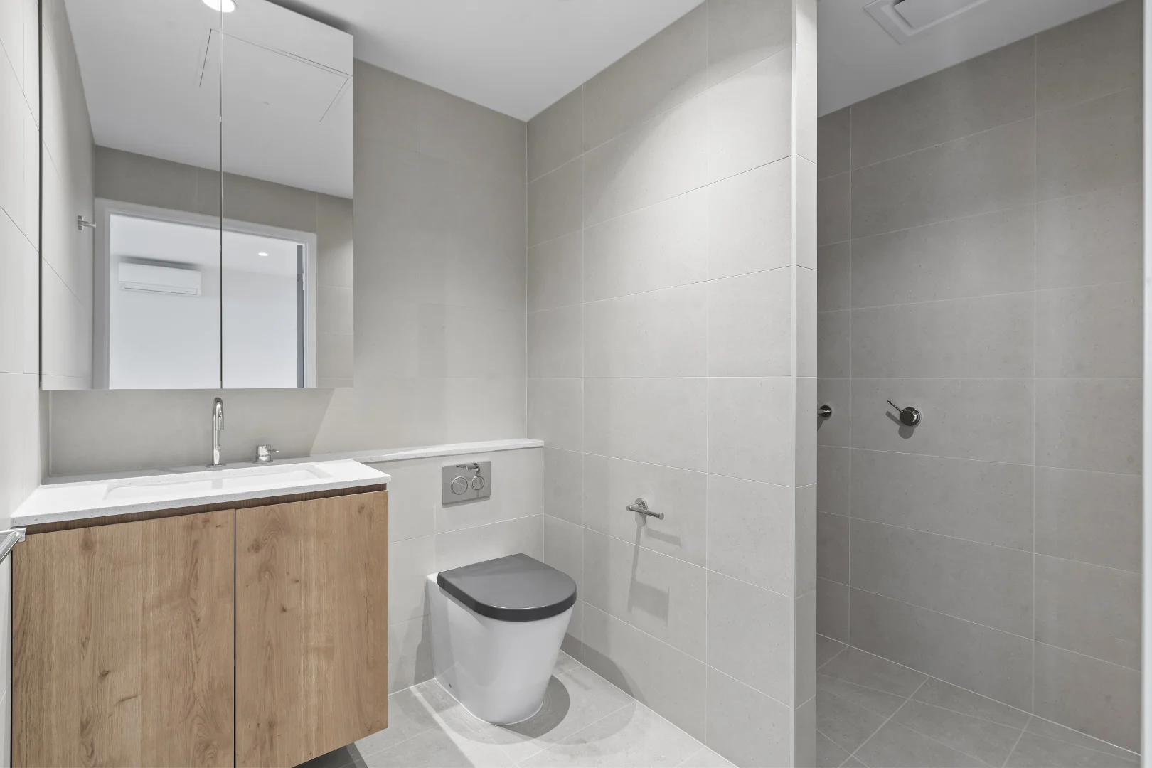 Additional image 8 of 2308/259 Normanby Road, South Melbourne VIC 3205