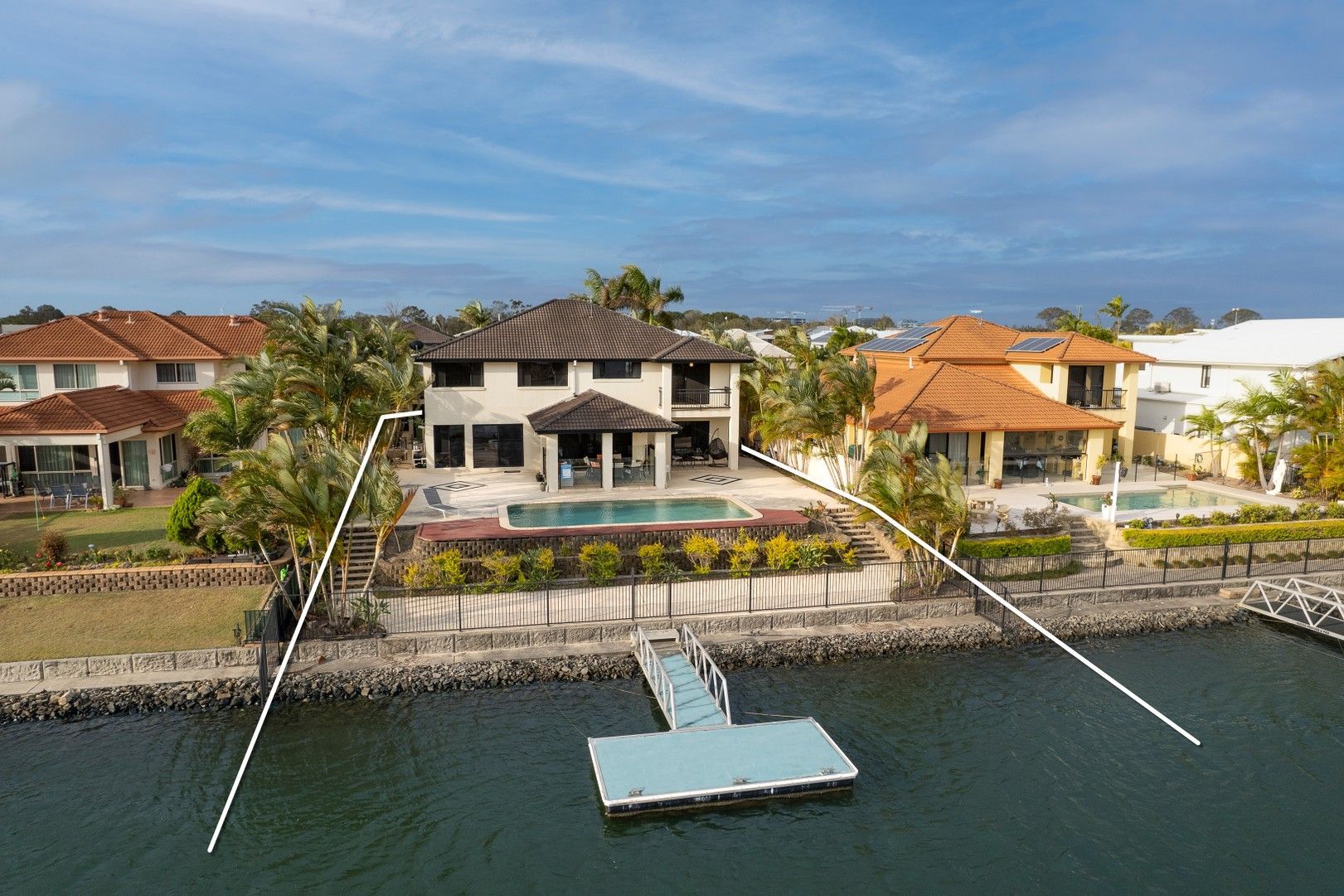 5 bedrooms House in 20 Mandolin Avenue HELENSVALE QLD, 4212