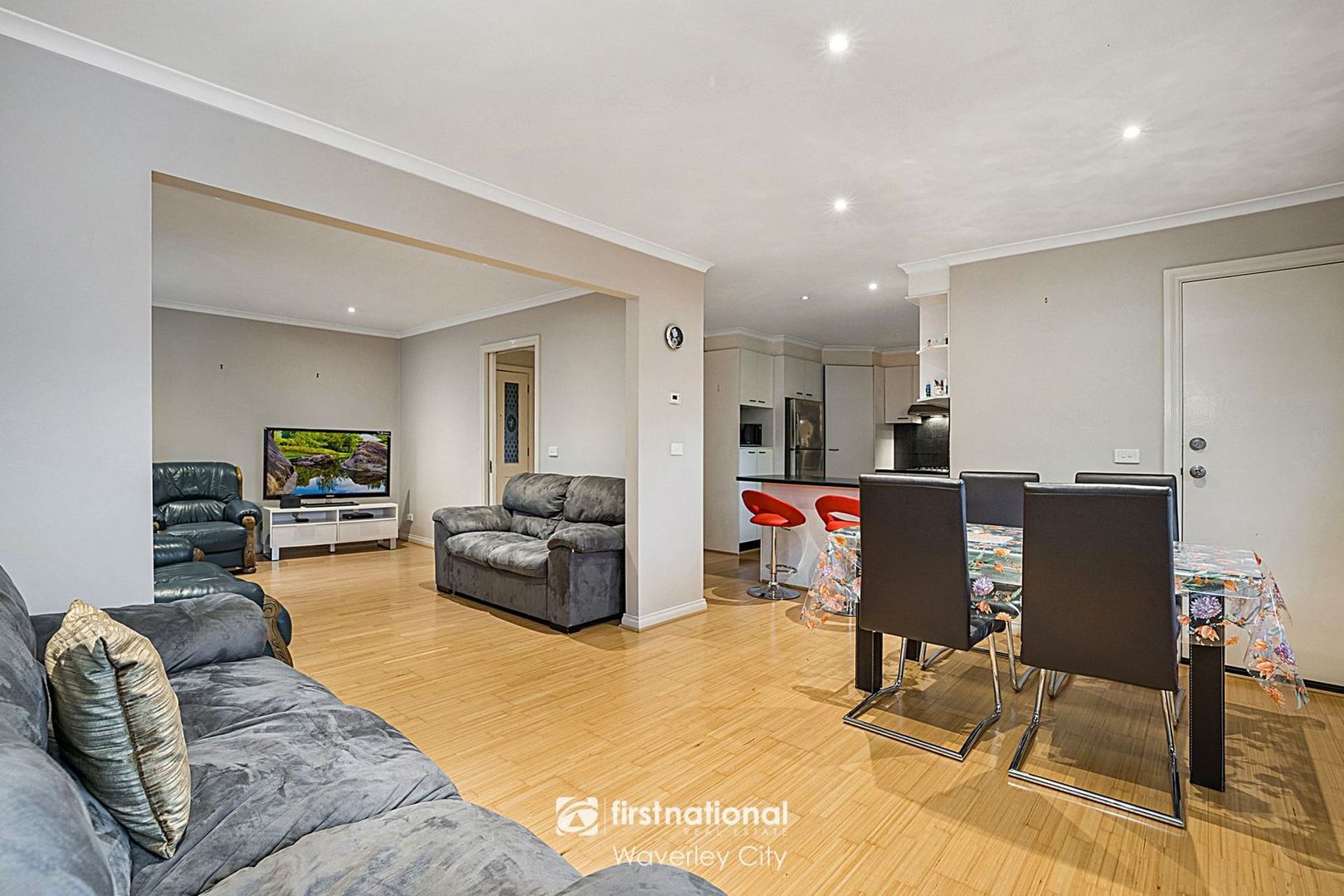 1/5 Tobias Avenue, Glen Waverley VIC 3150, Image 1