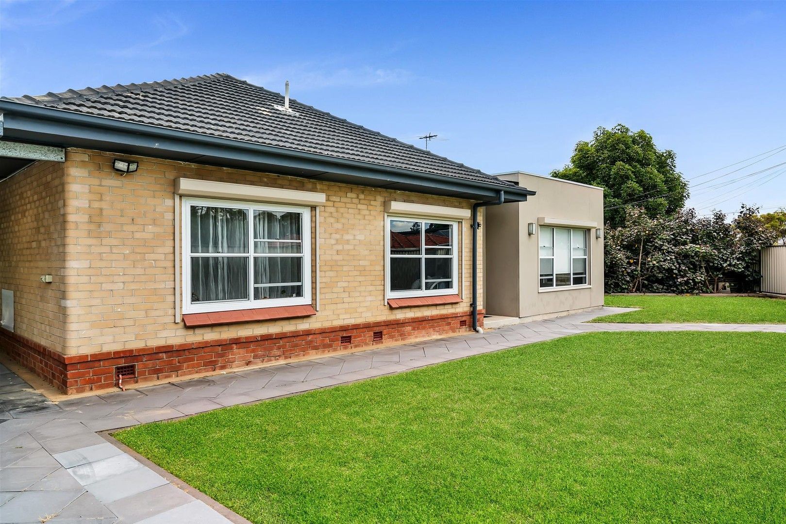 4 bedrooms House in 14 Stradbroke Avenue PLYMPTON PARK SA, 5038