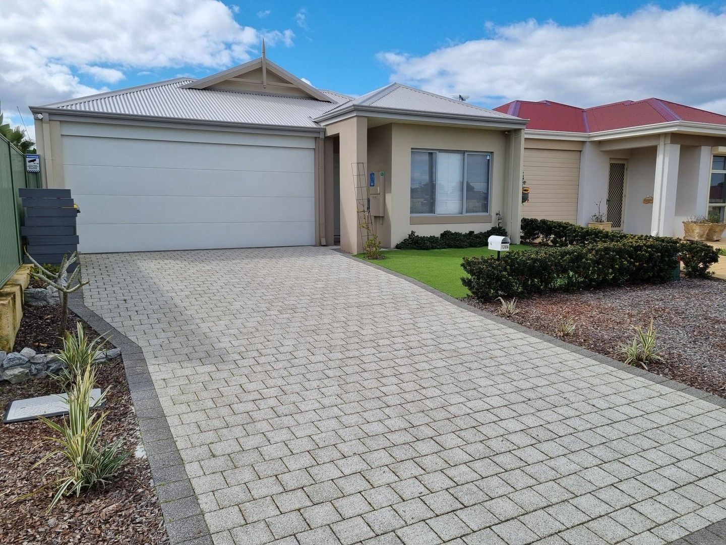 4 bedrooms House in 138A Centre Street QUEENS PARK WA, 6107