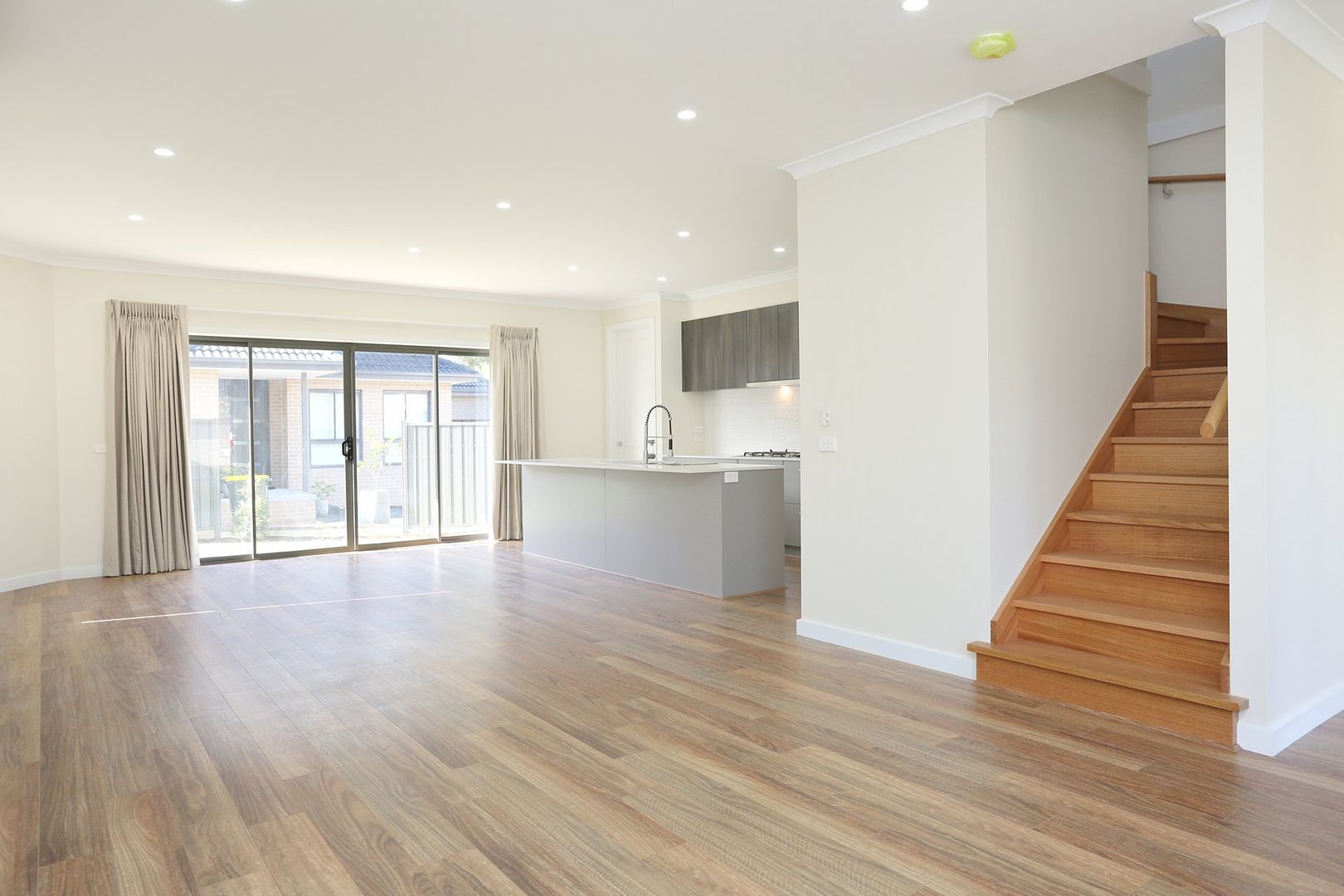 102 Ogilvie Street, Essendon VIC 3040 House For Rent 725 Domain