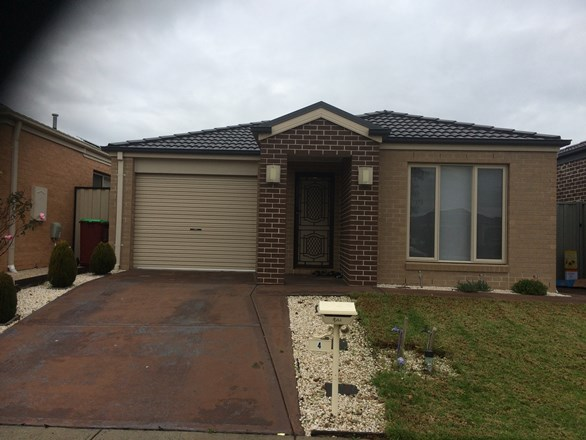 4 Tarwin Place, Cranbourne East VIC 3977