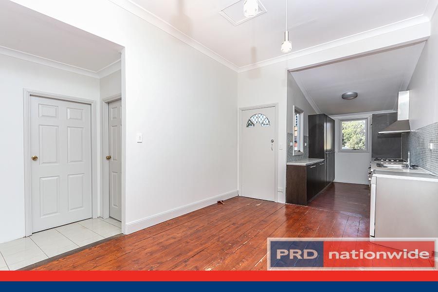 6 Apsley Street, Penshurst NSW 2222, Image 2