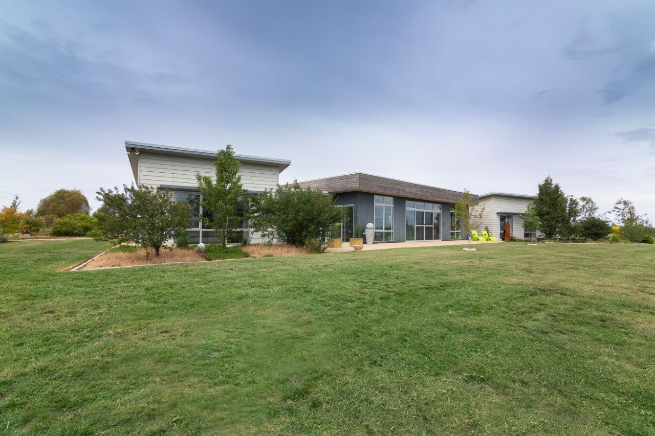 37 Carcoar Street, Spring Hill Property History & Address Research