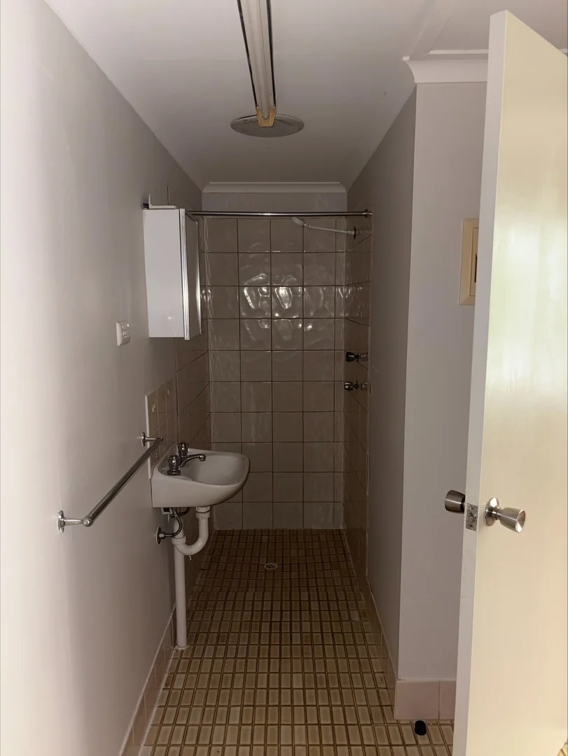 Additional image 3 of Unit 4/6-8 Kennebery St, Roxby Downs SA 5725