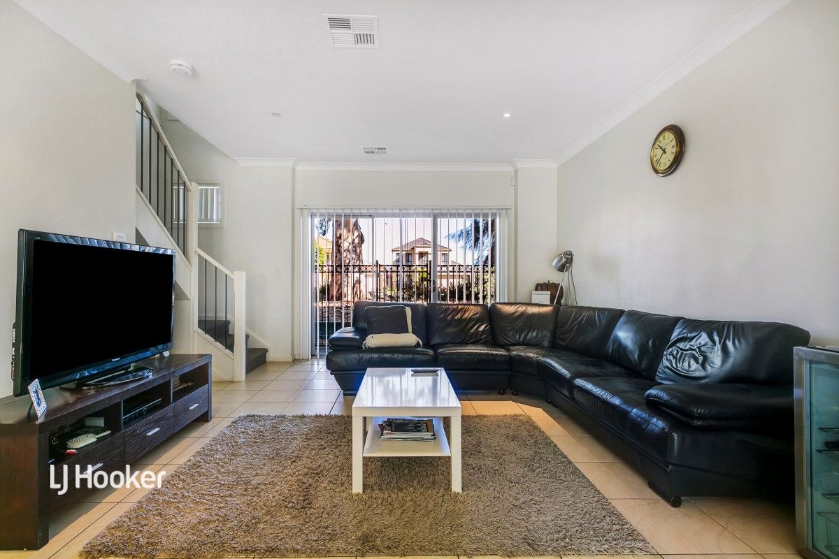 3/55 Grasswren Way, Mawson Lakes SA 5095, Image 2