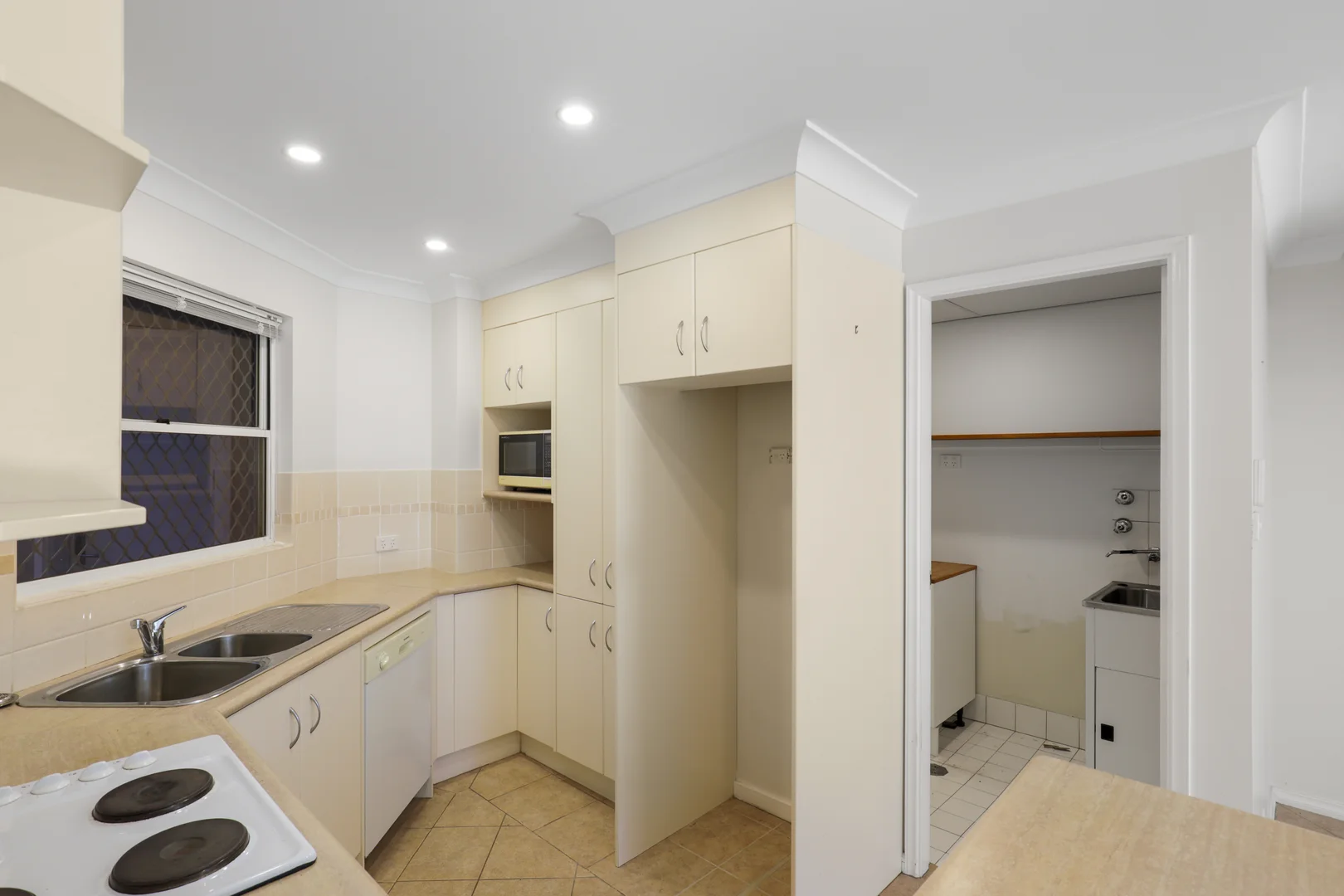 Additional image 8 of 2/7 Weatherly Close, Nelson Bay NSW 2315