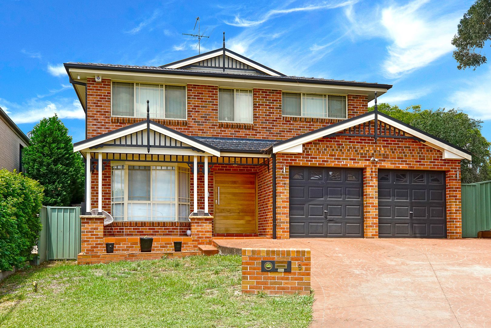 9 Burraga Place, Glenmore Park NSW 2745