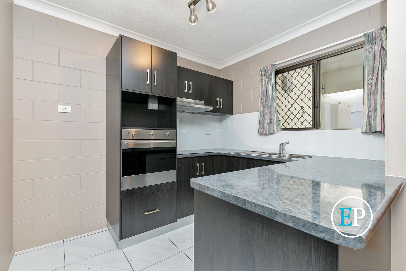 2/45 First Street, Railway Estate QLD 4810, Image 2