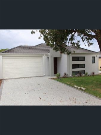3 bedrooms House in 7A Chichester Way NOLLAMARA WA, 6061