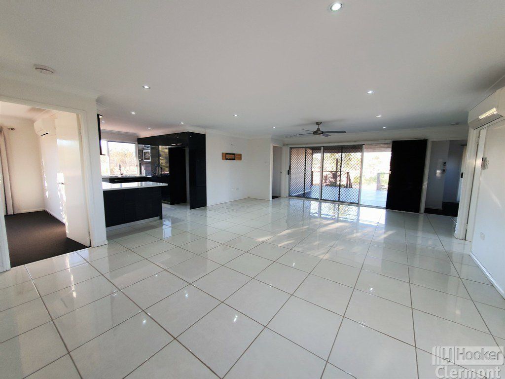 18 Nugget Lane, Clermont QLD 4721, Image 2