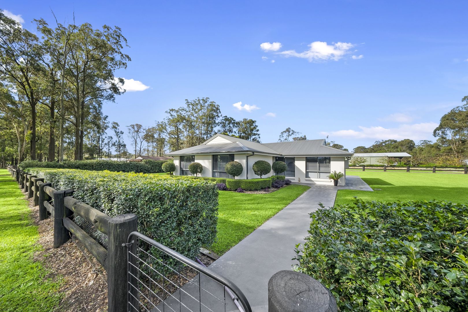 100 Shepherds Road, Freemans Reach Property History & Address