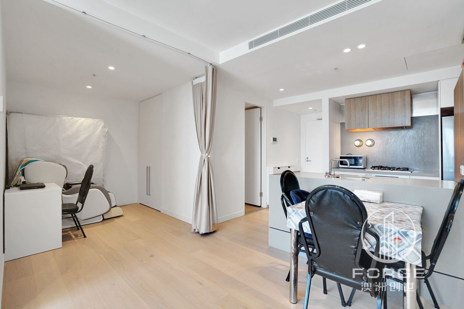 1 bedrooms Apartment / Unit / Flat in 1503/350 Queen Street MELBOURNE VIC, 3000