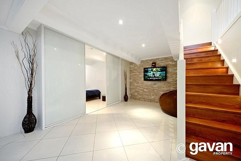 21 The Crescent, HURSTVILLE GROVE NSW 2220, Image 2