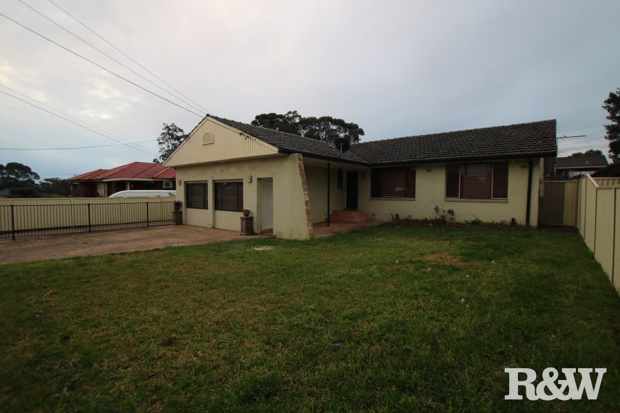 4 bedrooms House in 60 Tidswell Street MOUNT DRUITT NSW, 2770