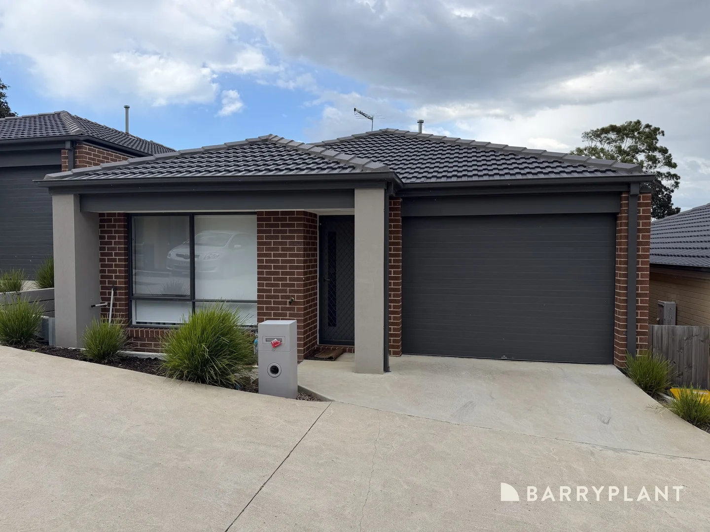 Primary image of 8 Einstein Court, Pakenham VIC 3810