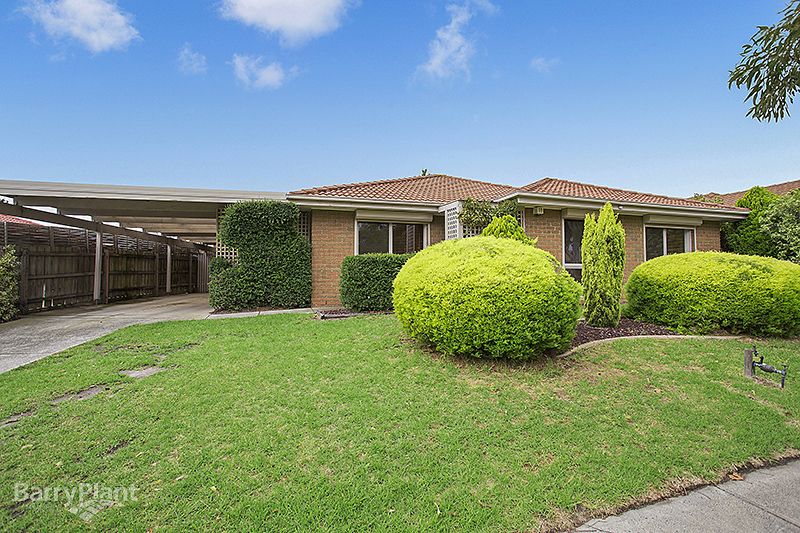 12 Josephine Avenue, Cranbourne North VIC 3977, Image 0