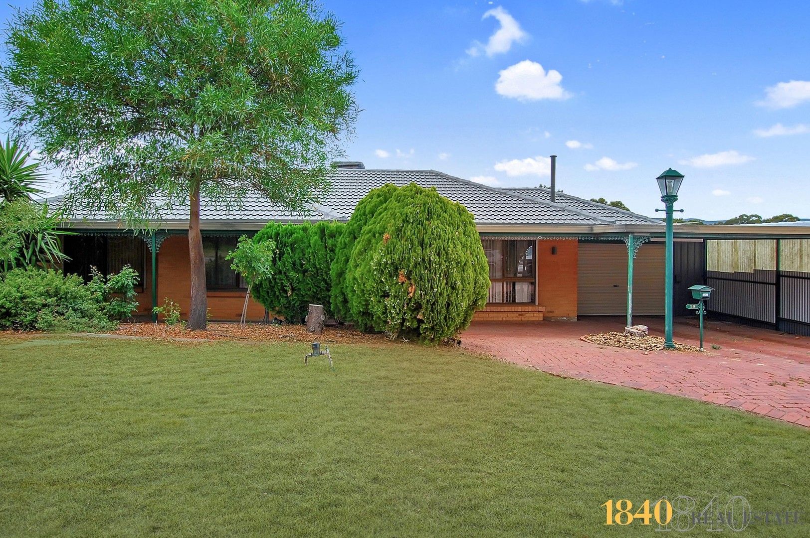 39 Knightsbridge Avenue, Valley View SA 5093 House For Rent 570