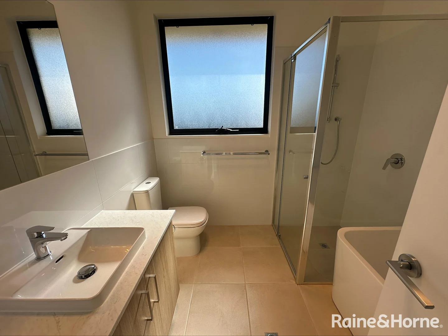 Additional image 11 of 14 Maroon Way, Mount Barker SA 5251