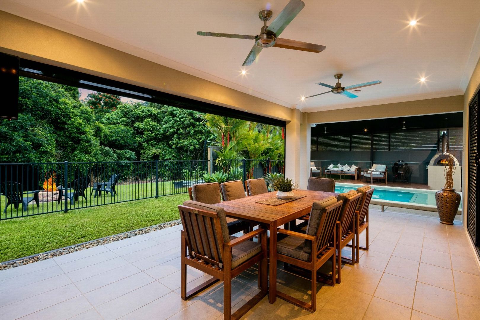 114 Gamburra Drive, Redlynch QLD 4870, Image 2