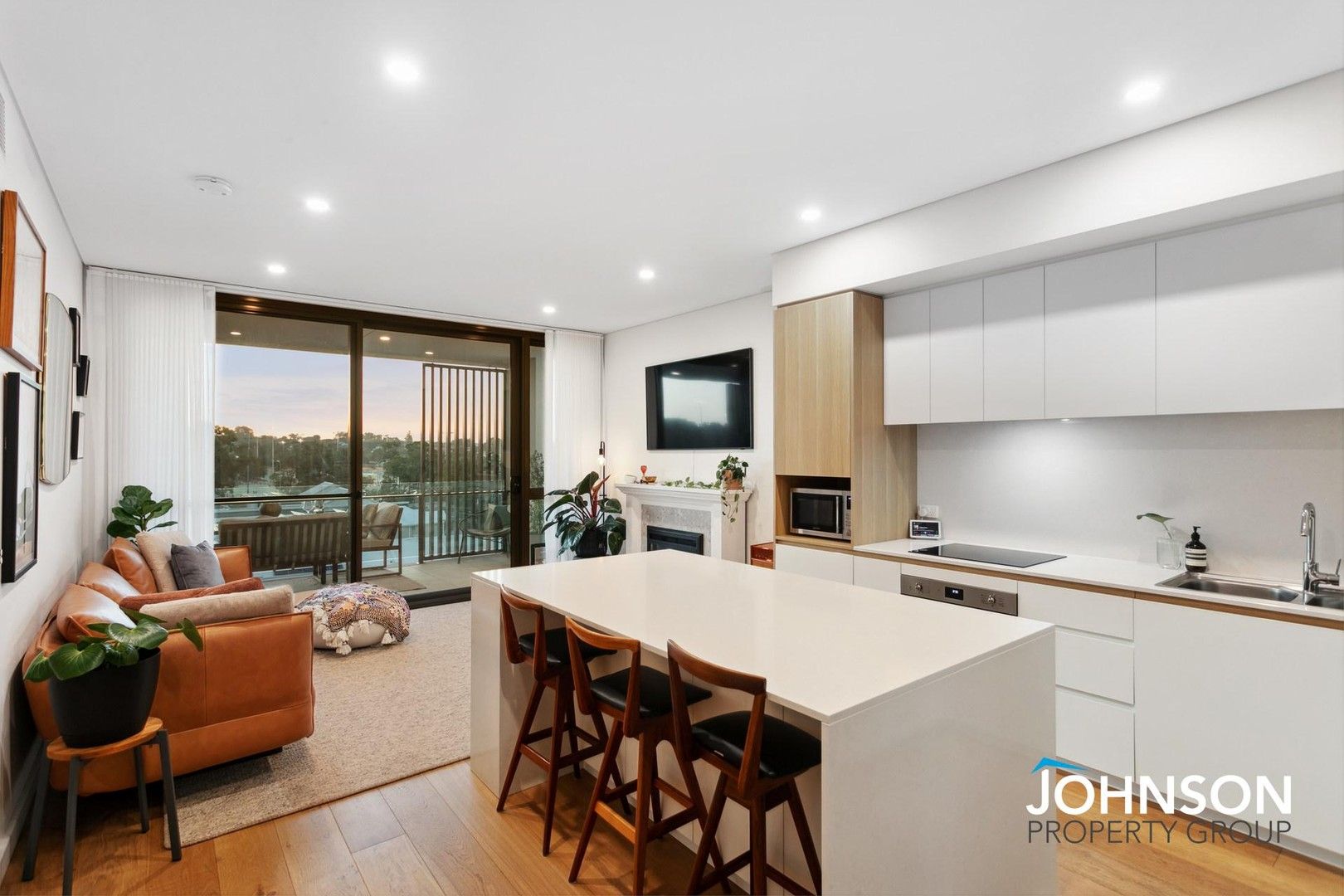 507/22 Pollen Grove, Jolimont WA 6014, Image 2