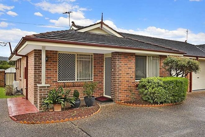 Picture of 3/2 Finch Place, BATEAU BAY NSW 2261