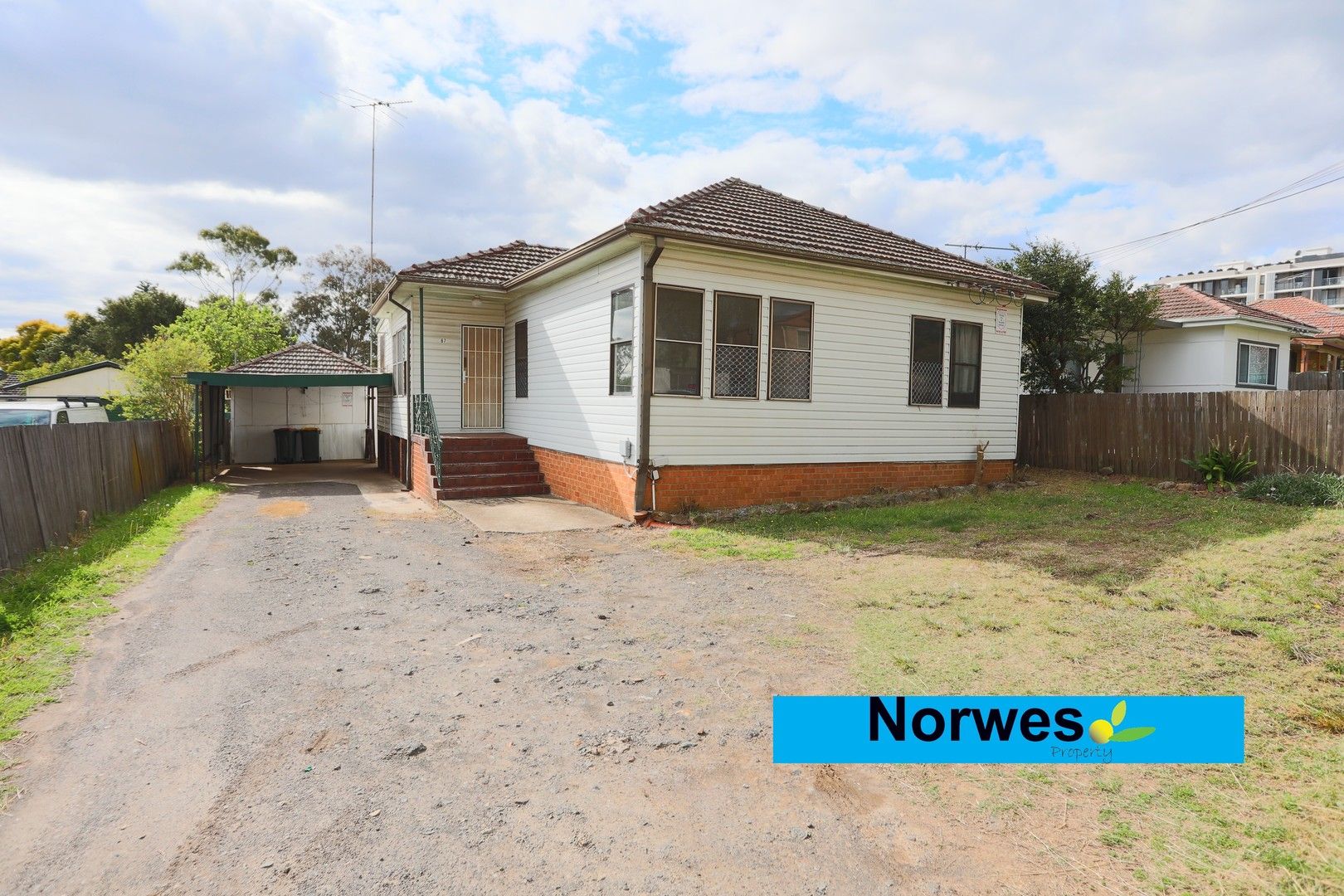 6 bedrooms House in  BLACKTOWN NSW, 2148