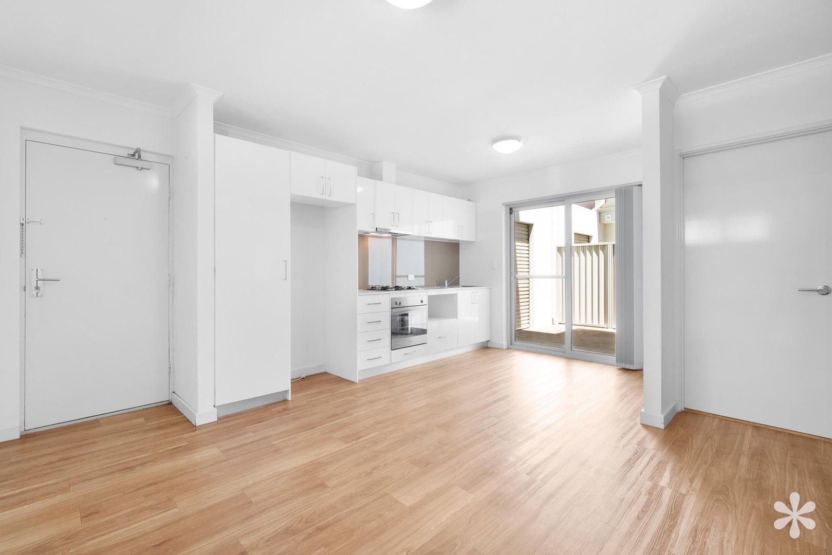 2 bedrooms Apartment / Unit / Flat in 15/12 Bushlark Turn ERSKINE WA, 6210