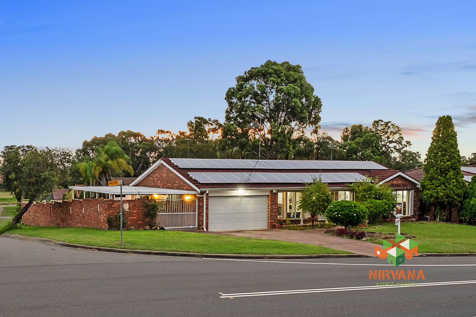 34 Coonawarra Drive, St Clair NSW 2759, Image 2