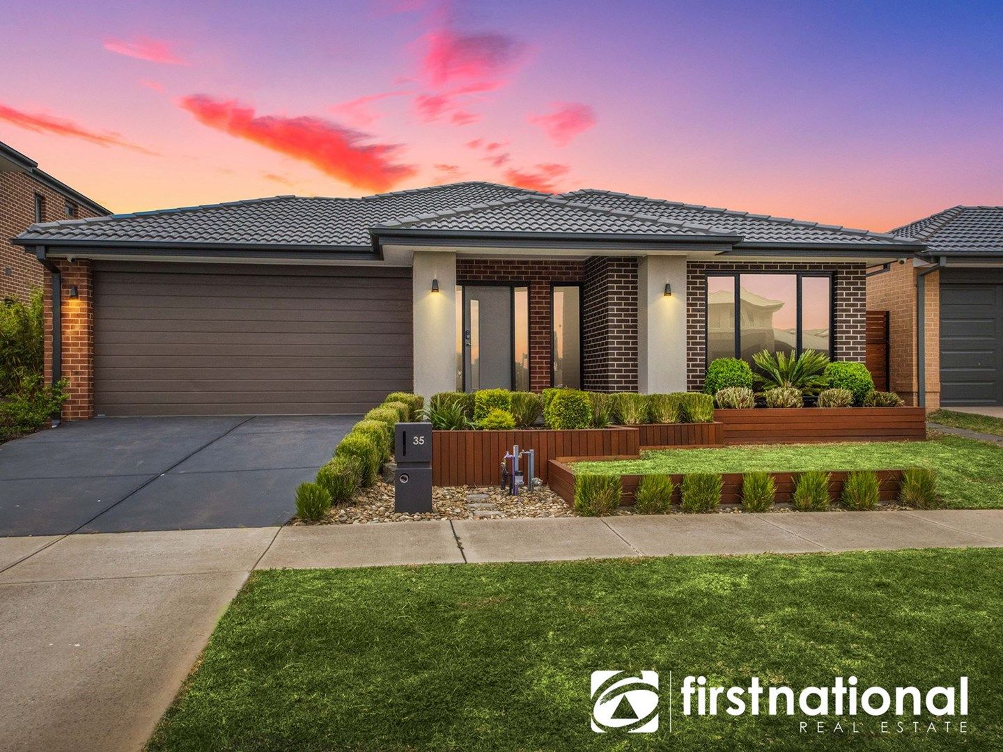 35 Riverstone Boulevard, Clyde North VIC 3978, Image 0